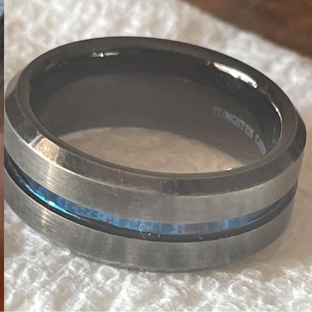 Men's Ring with Blue Inlay - Picture 9 of 12